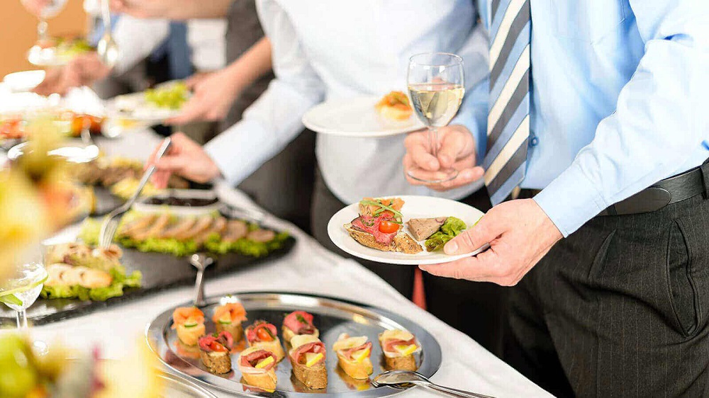 Advantages Of Hiring A Corporate Caterer