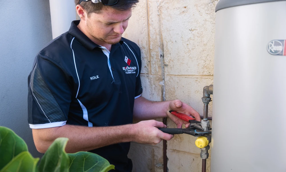 Signals for Prompt Hot Water Heater Service Support